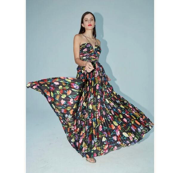 AIIFOS Black Floral A-Line Sleeveless Halter Neck Adrianna Gown size 8 - Picture 5 of 16